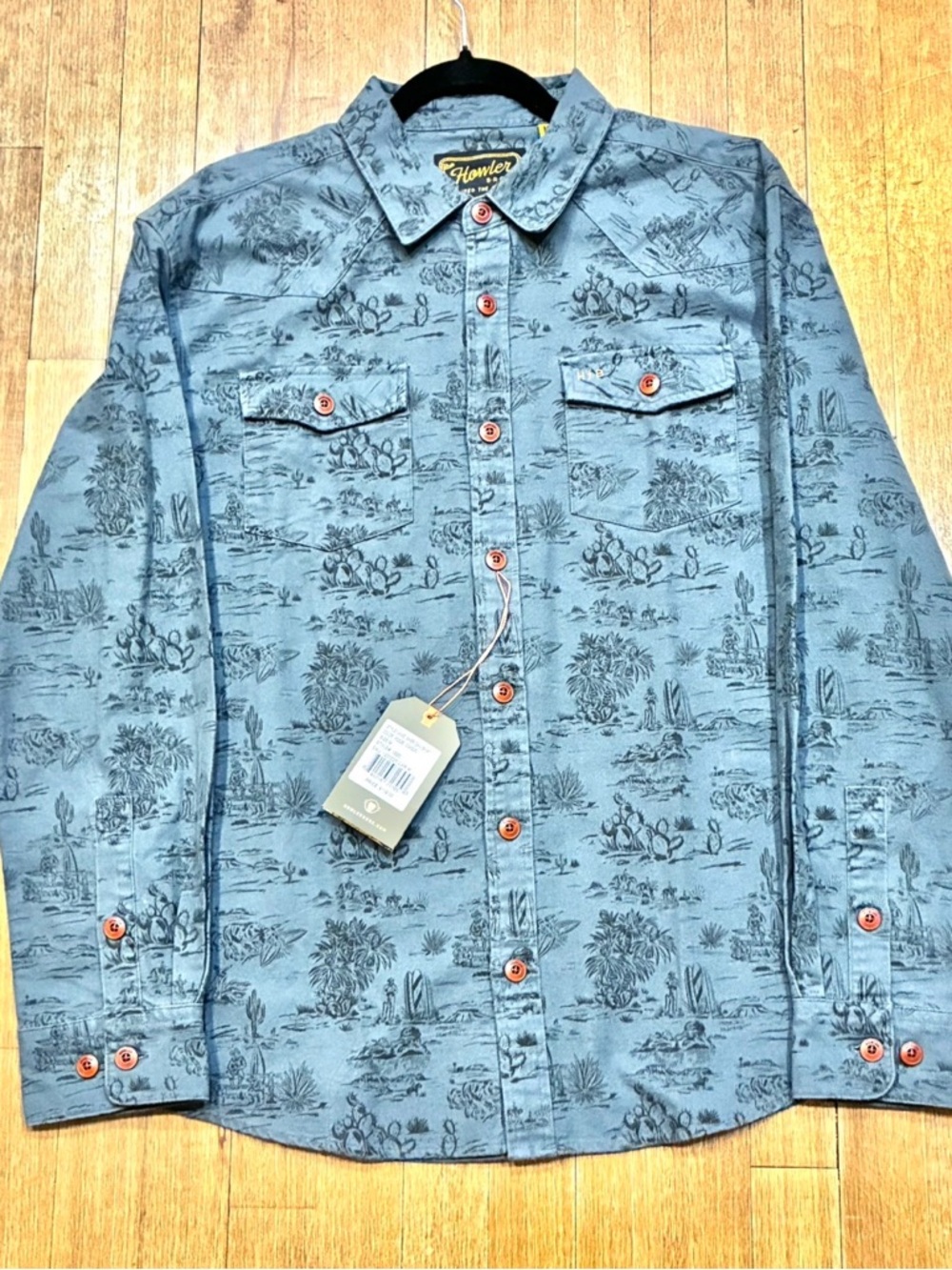 Howler Brothers - RARE Sheridan Shirt  |Posse : Carbon | size Medium